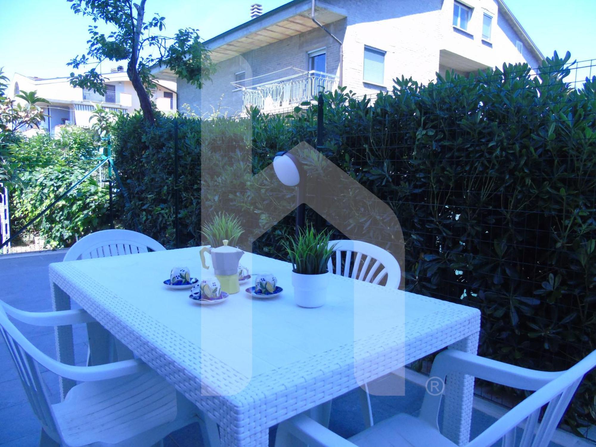 Homiday - Civico 3 Apartment Giulianova Exterior photo